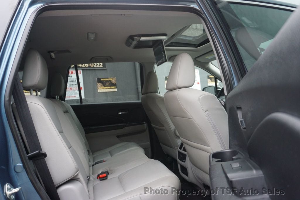 2016 Honda Pilot EX-L photo 11