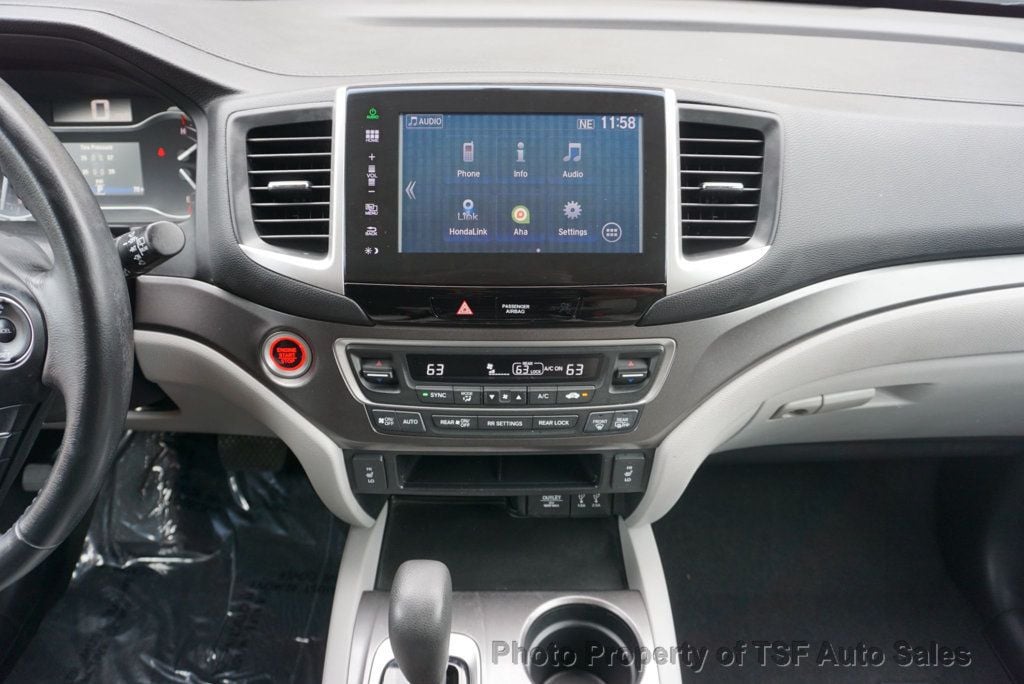 2016 Honda Pilot EX-L photo 16