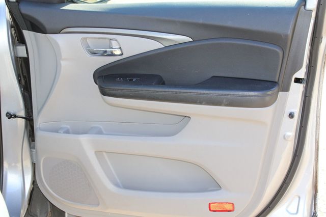 2016 Honda Pilot AWD 4dr EX-L w/Honda Sensing - 22936194 - 21