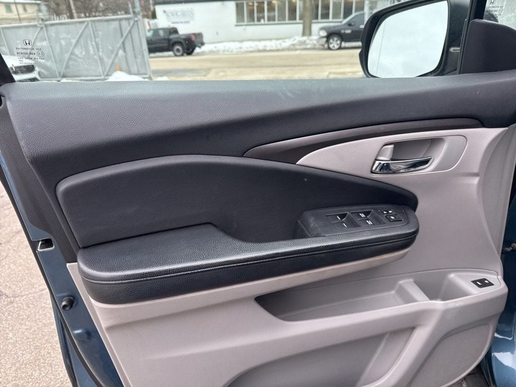 2016 Honda Pilot AWD 4dr EX-L w/Navi - 22958551 - 8