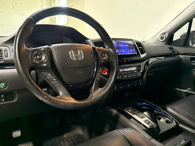 2016 Honda Pilot AWD 4dr Touring w/RES & Navi - 23080688 - 10