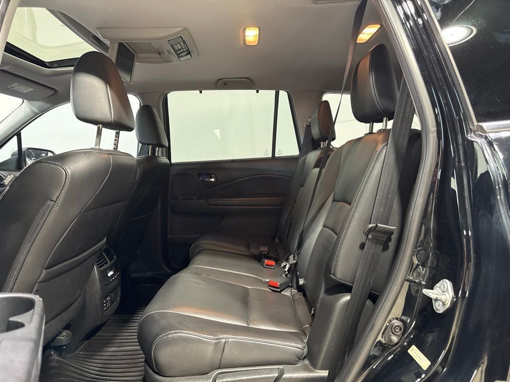 2016 Honda Pilot AWD 4dr Touring w/RES & Navi - 23080688 - 26