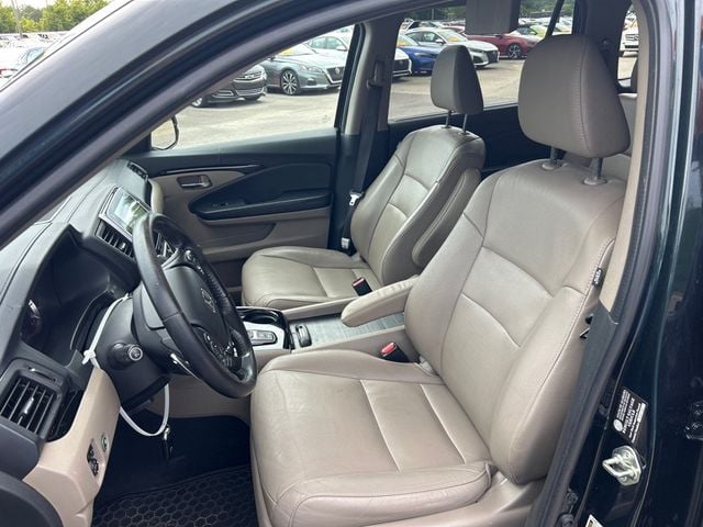 2016 Honda Pilot AWD 4dr Touring w/RES & Navi - 22899660 - 8