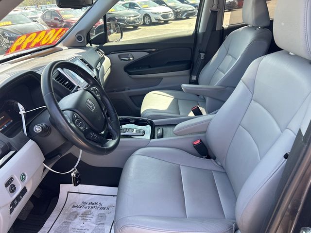 2016 Honda Pilot AWD 4dr Touring w/RES & Navi - 23002557 - 8