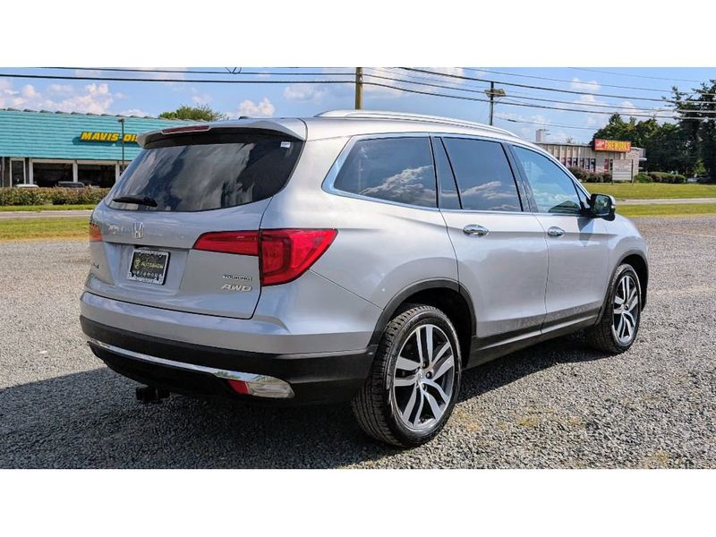 2016 Honda Pilot Touring photo 7
