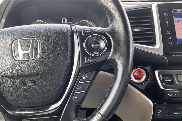 2016 Honda Pilot AWD 4dr Touring w/RES & Navi - 22946854 - 20