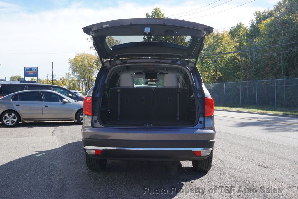 2016 Honda Pilot AWD 4dr Touring w/RES & Navi - 22636183 - 35