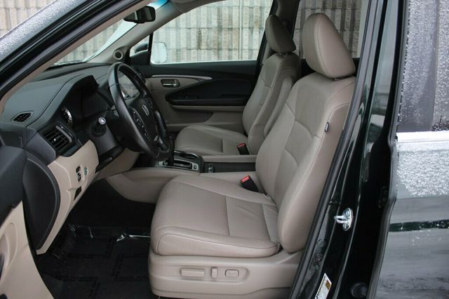 2016 Honda Pilot AWD EXL W/ LEATHER, MOONROOF - 22947051 - 23