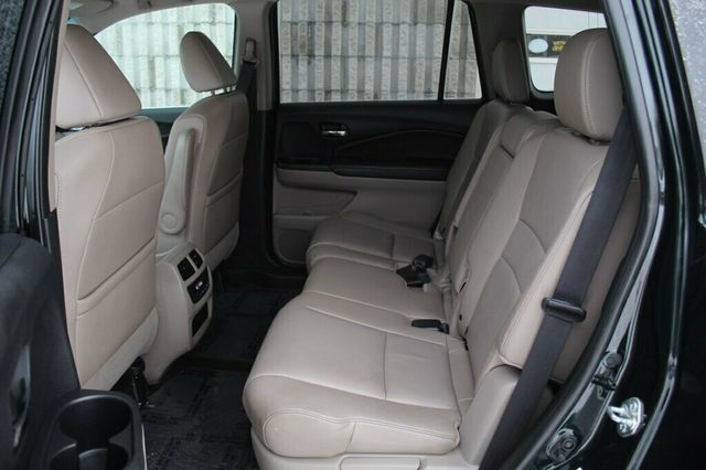 2016 Honda Pilot AWD EXL W/ LEATHER, MOONROOF - 22947051 - 26