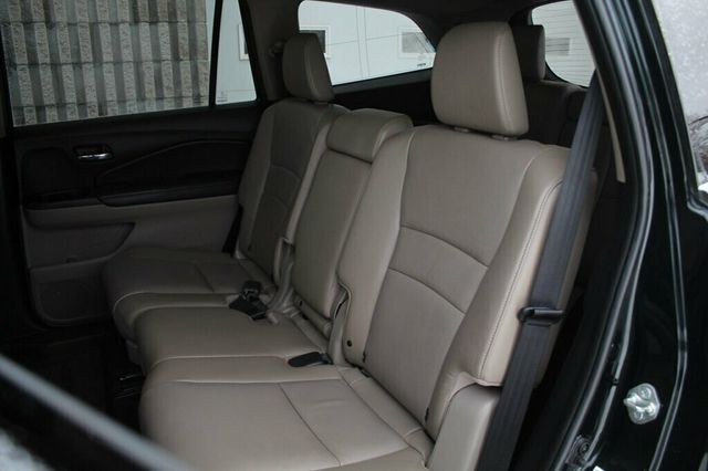 2016 Honda Pilot AWD EXL W/ LEATHER, MOONROOF - 22947051 - 27