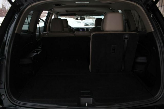 2016 Honda Pilot AWD EXL W/ LEATHER, MOONROOF - 22947051 - 32
