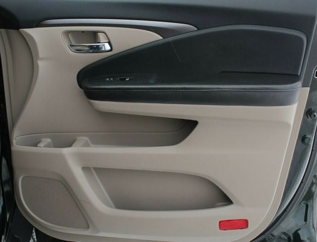 2016 Honda Pilot AWD EXL W/ LEATHER, MOONROOF - 22947051 - 5