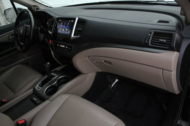2016 Honda Pilot AWD EXL W/ LEATHER, MOONROOF - 22947051 - 8