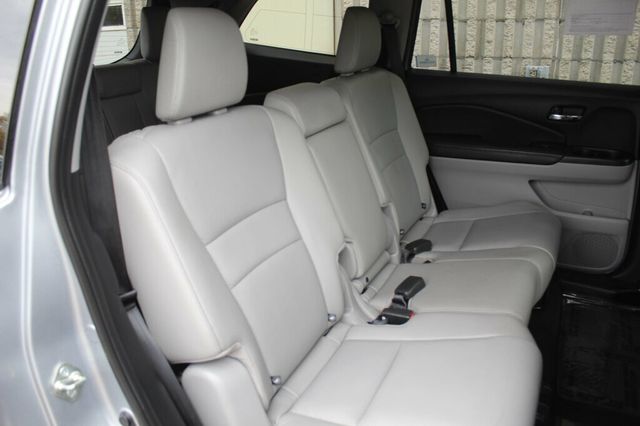 2016 Honda Pilot ONE OWNER AWD EXL W/ NAVIGATION, LEATHER, MOONROOF - 22934344 - 10