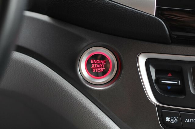 2016 Honda Pilot ONE OWNER AWD EXL W/ NAVIGATION, LEATHER, MOONROOF - 22934344 - 31