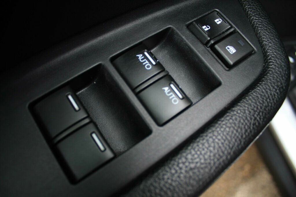 2016 Honda Pilot Elite photo 20