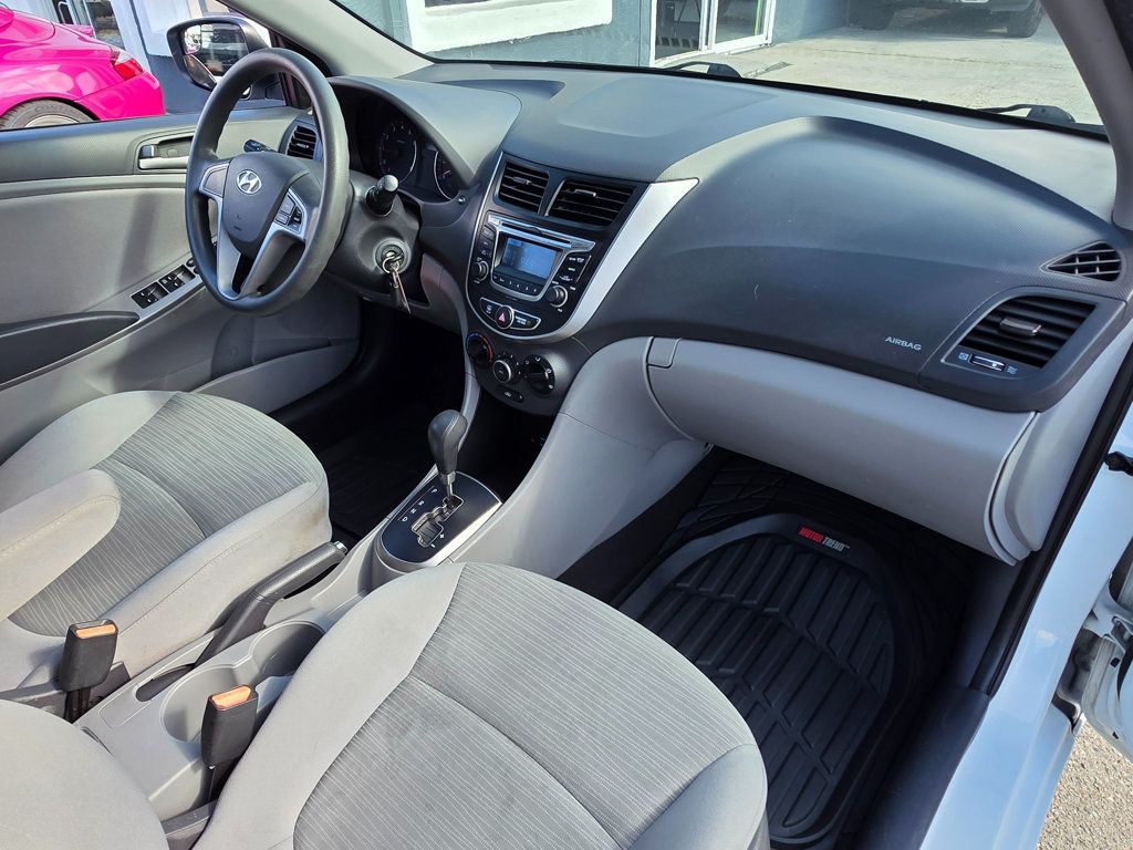2016 Hyundai Accent 5dr Hatchback Automatic SE - 22935268 - 14