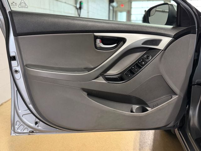 2016 Hyundai Elantra 4dr Sedan Automatic Limited - 22994717 - 17