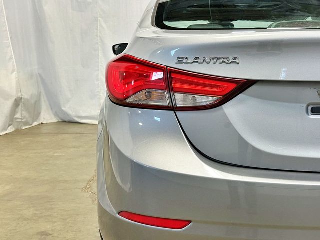 2016 Hyundai Elantra 4dr Sedan Automatic Limited PZEV - 23035161 - 10