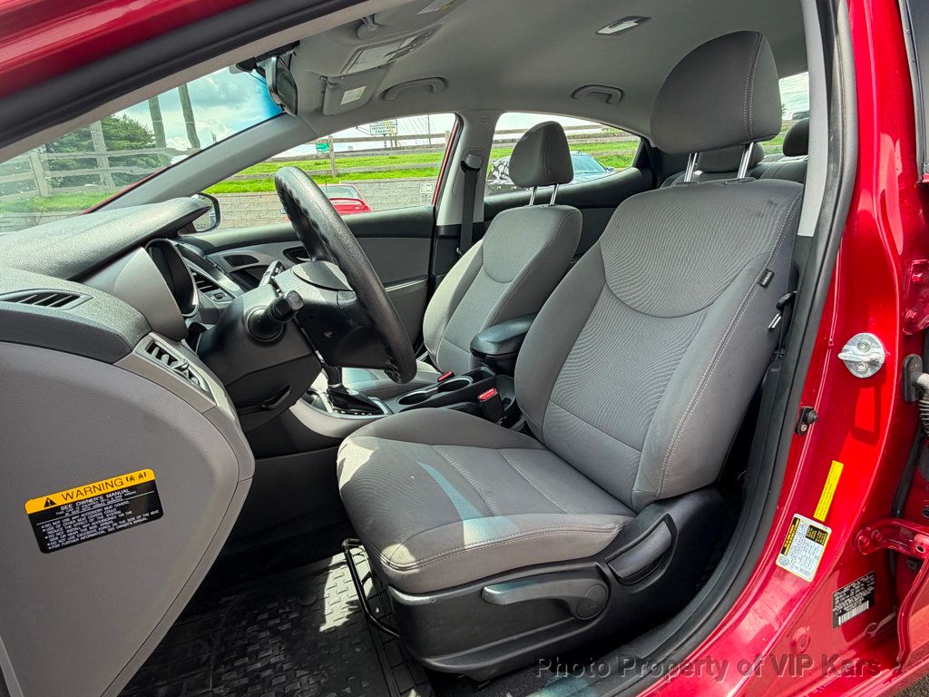 2016 Hyundai Elantra 4dr Sedan Automatic SE - 23033242 - 12