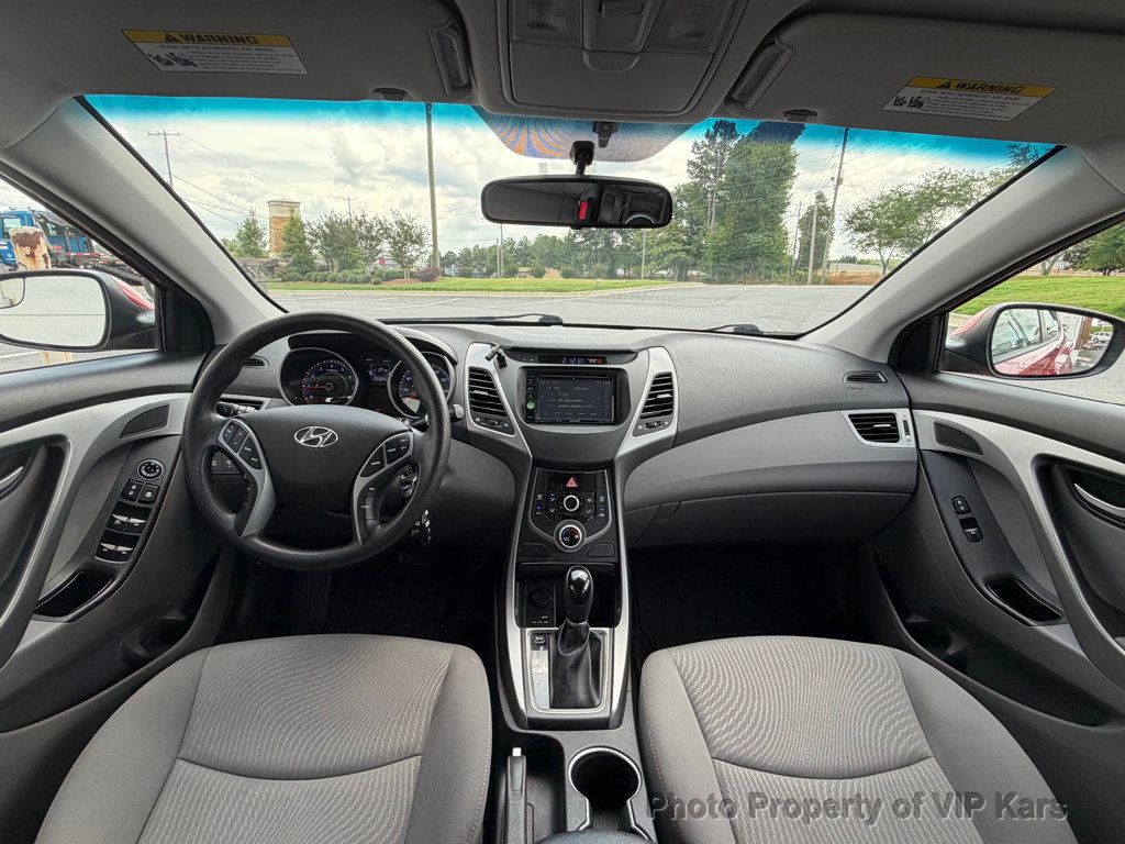 2016 Hyundai Elantra 4dr Sedan Automatic SE - 23033242 - 16