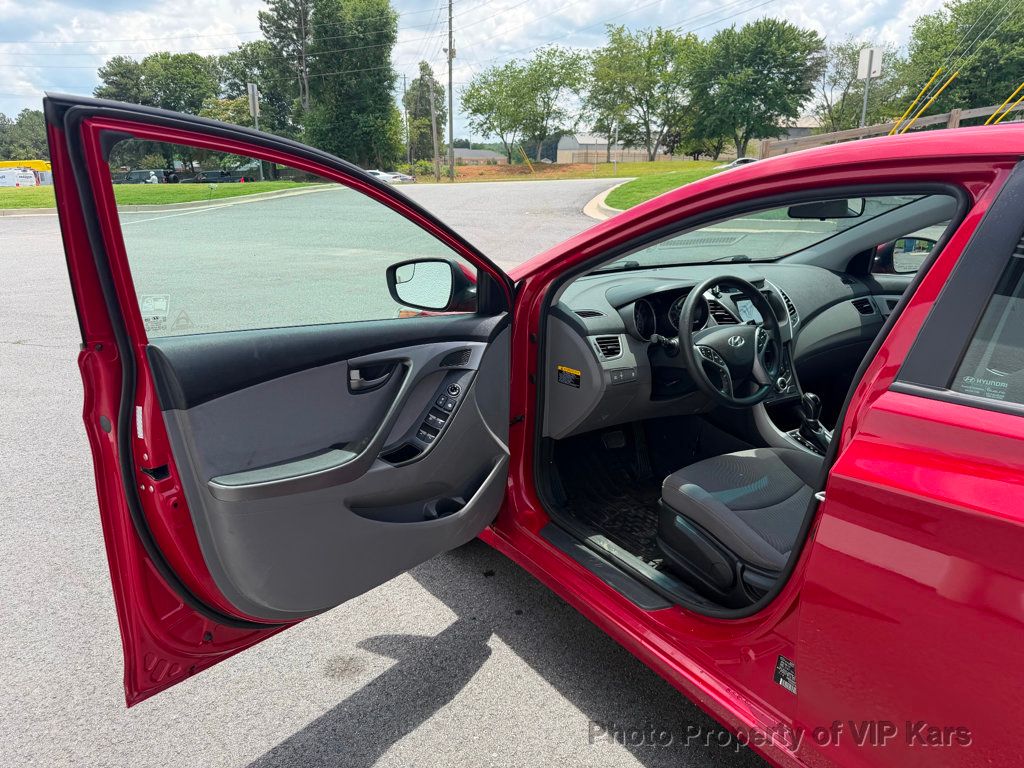 2016 Hyundai Elantra 4dr Sedan Automatic SE - 23033242 - 8
