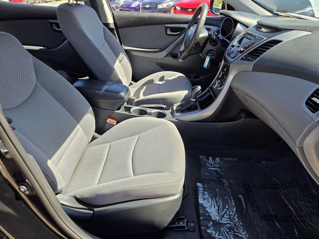 2016 Hyundai Elantra 4dr Sedan Automatic SE - 22957795 - 11