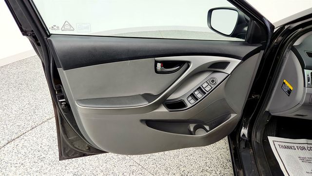 2016 Hyundai Elantra 4dr Sedan Automatic SE - 23014228 - 9