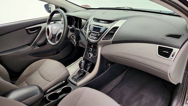 2016 Hyundai Elantra 4dr Sedan Automatic SE - 23014228 - 21
