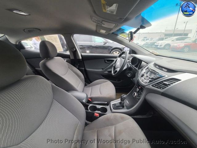 2016 Hyundai Elantra SE - 22930726 - 5