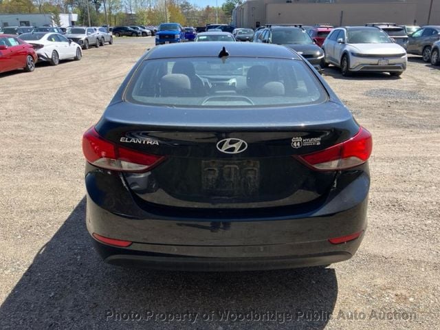 2016 Hyundai Elantra SE - 22930726 - 8