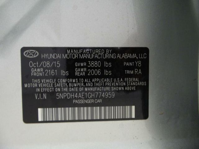 2016 Hyundai Elantra SE - 15507380 - 10