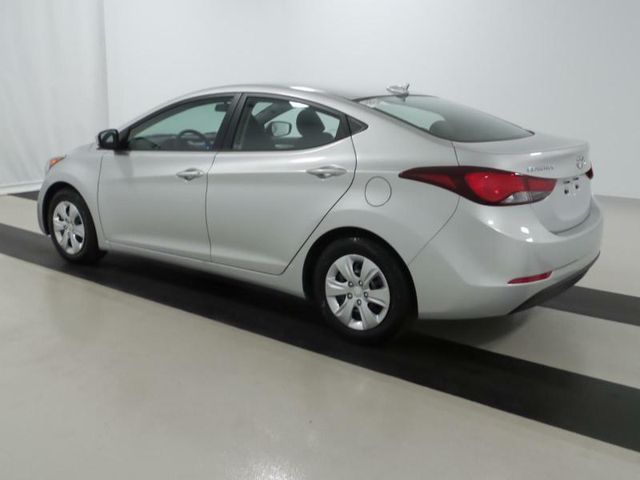 2016 Hyundai Elantra SE - 15507380 - 1