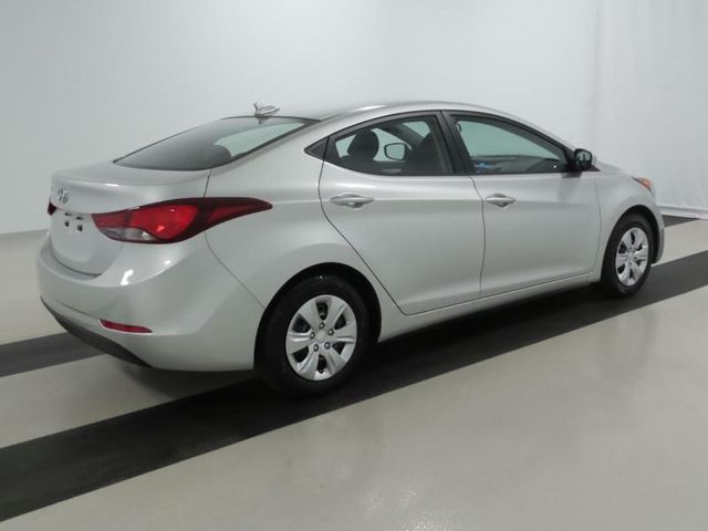 2016 Hyundai Elantra SE - 15507380 - 2