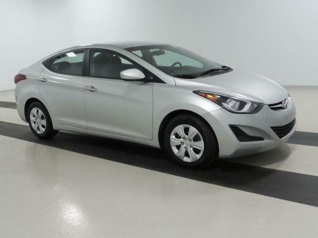 2016 Hyundai Elantra SE - 15507380 - 3