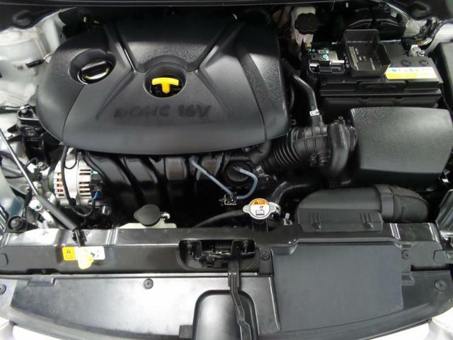 2016 Hyundai Elantra SE - 15507380 - 8