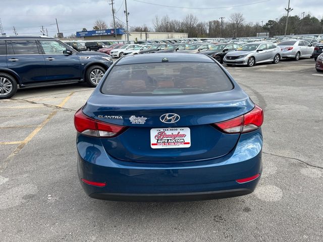 2016 Hyundai Elantra SE - 22964732 - 4