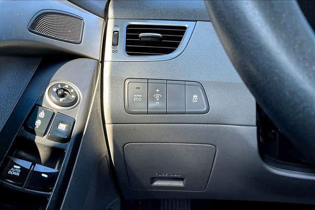 2016 Hyundai Elantra SE - 22940346 - 25