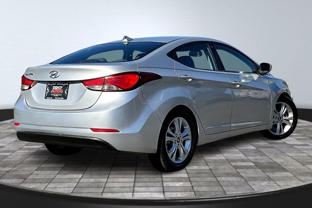 2016 Hyundai Elantra SE - 22940346 - 4