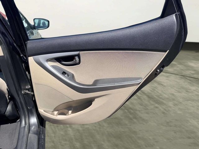 2016 Hyundai Elantra SE 4dr Sedan 6A (US) - 23016874 - 19