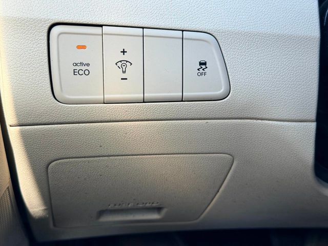 2016 Hyundai Elantra SE 4dr Sedan 6A (US) - 23016874 - 30