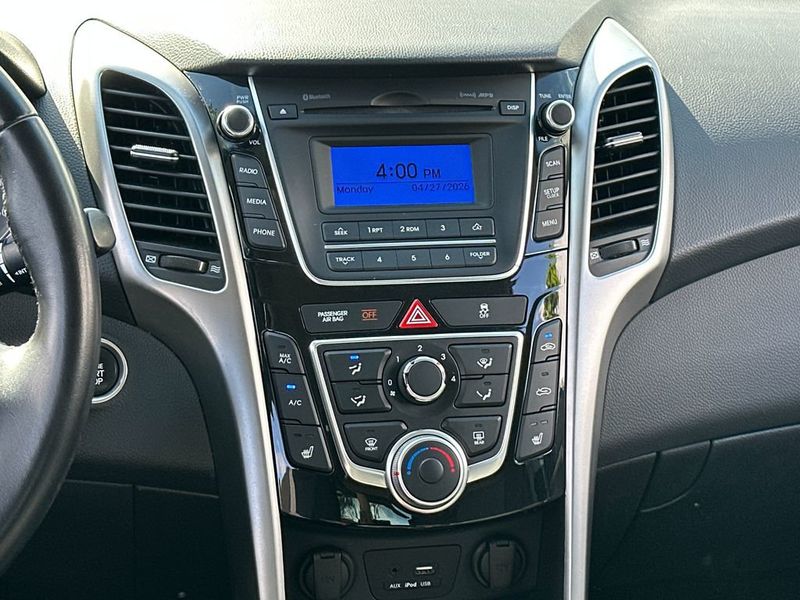 2016 Hyundai Elantra GT 5dr Hatchback Automatic - 23019448 - 15