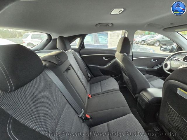 2016 Hyundai Elantra GT 5dr Hatchback Automatic - 22982505 - 7