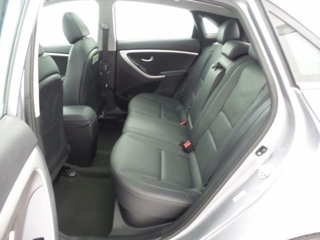 2016 Hyundai Elantra GT 5dr Hatchback Automatic - 15400107 - 5