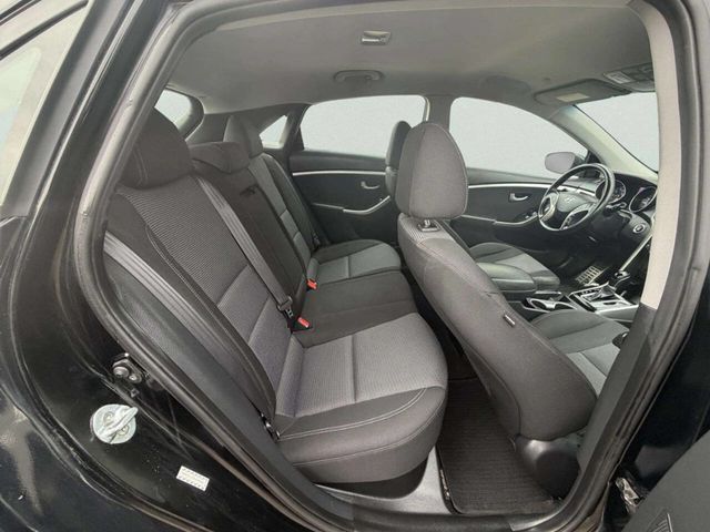 2016 Hyundai Elantra GT 5dr Hatchback Automatic - 22975276 - 21