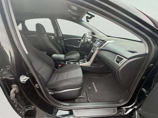 2016 Hyundai Elantra GT 5dr Hatchback Automatic - 22975276 - 26