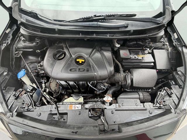 2016 Hyundai Elantra GT 5dr Hatchback Automatic - 22975276 - 27