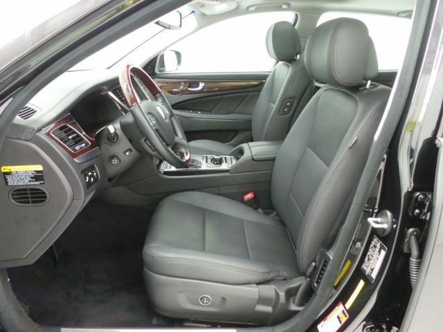 2016 Hyundai Equus 4dr Sedan Signature - 15400109 - 4