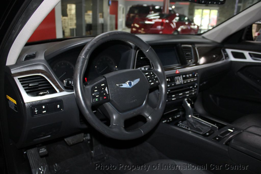 2016 Hyundai Genesis 3.8 photo 11
