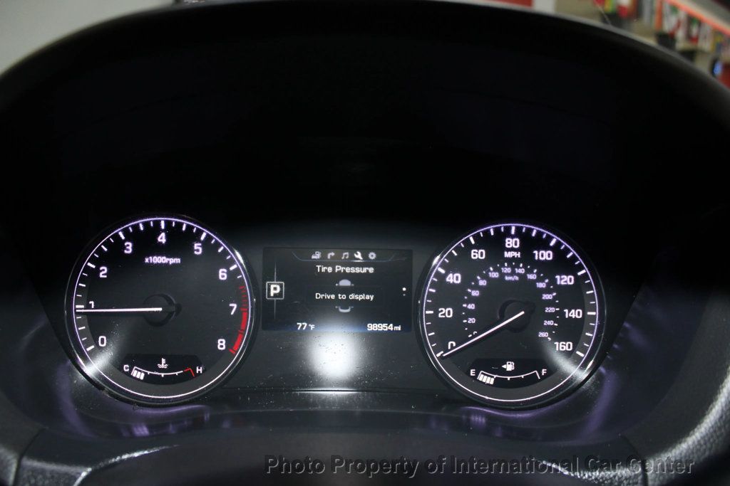 2016 Hyundai Genesis 3.8 photo 14